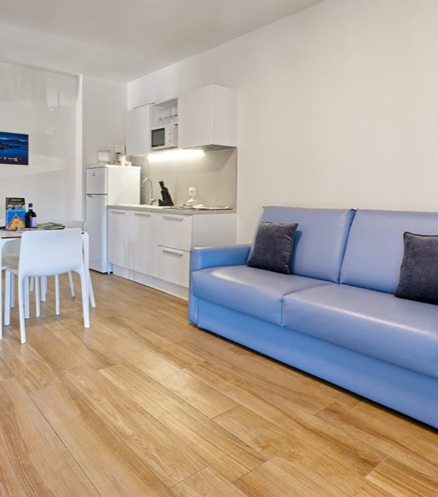 Maggiore apartment mazzini22